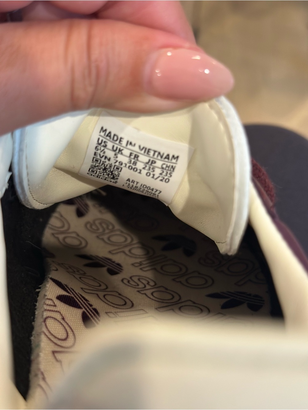 adidas Women's Maroon and White Classic Samba Sneakers - Picture 11 of 12